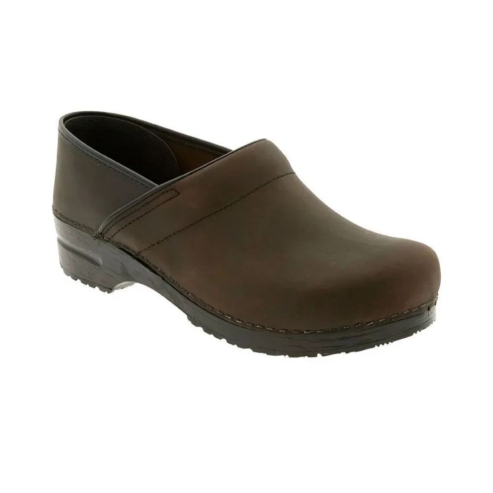 Dansko Professional Oiled Leather Clog Brown Slip on Shoes Women’s 39 (8.5-9)